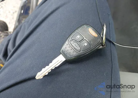 2007 Jeep Liberty Sport from USA, damaged, VIN 1J4GL48K67W675579